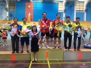 Trao thưởng cho VĐV và các tiết mục văn nghệ đạt giải